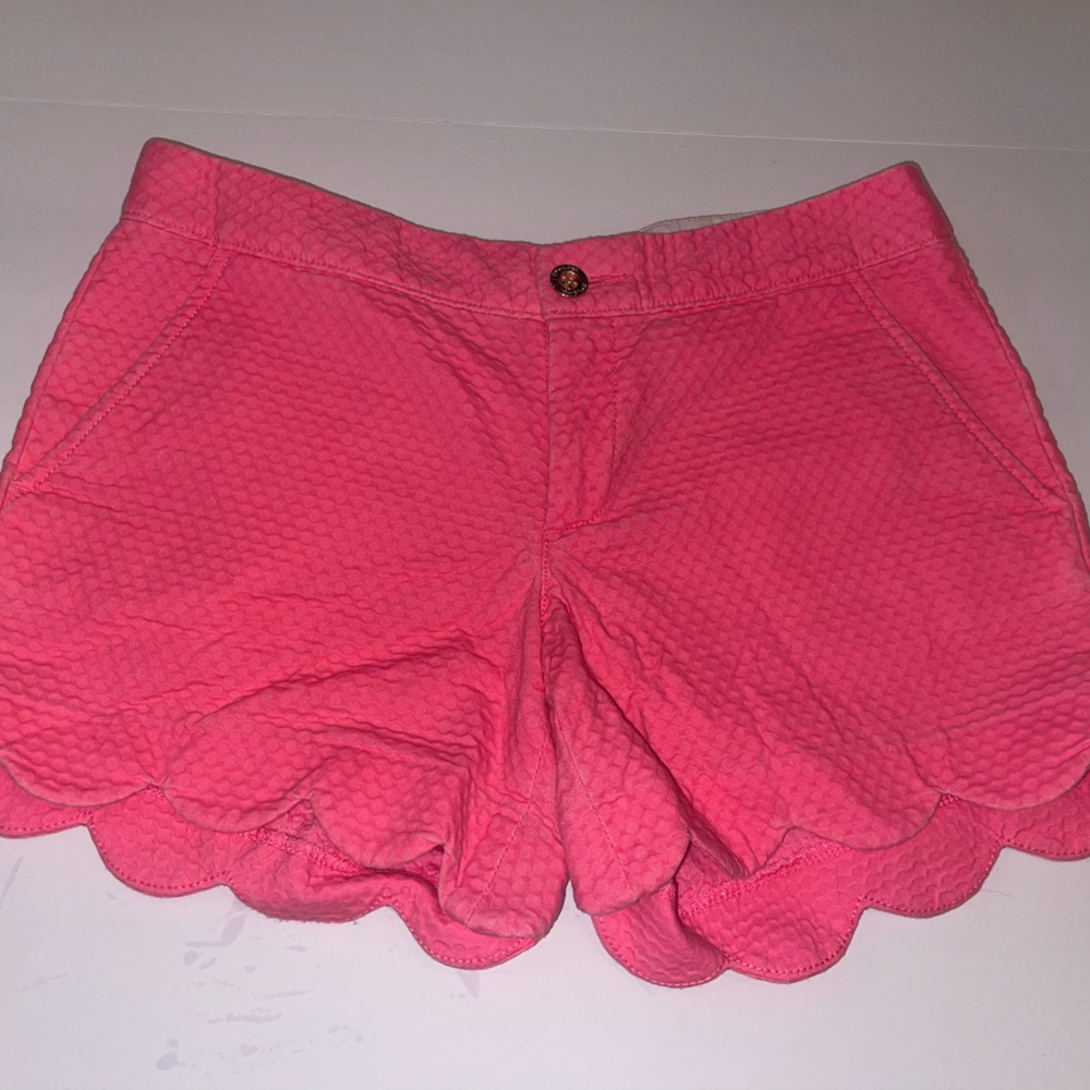 Lilly Pulitzer Women’s Size 2 Pink Scalloped Buttercup Shorts